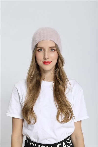 Gwau Het gyda Pom Pom Ffwr